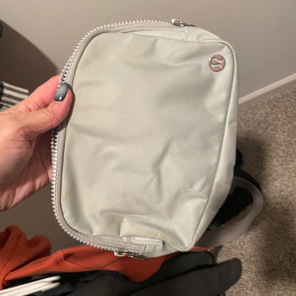 Lululemon bag